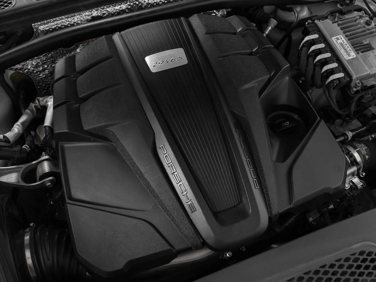 2022 Porsche Macan S