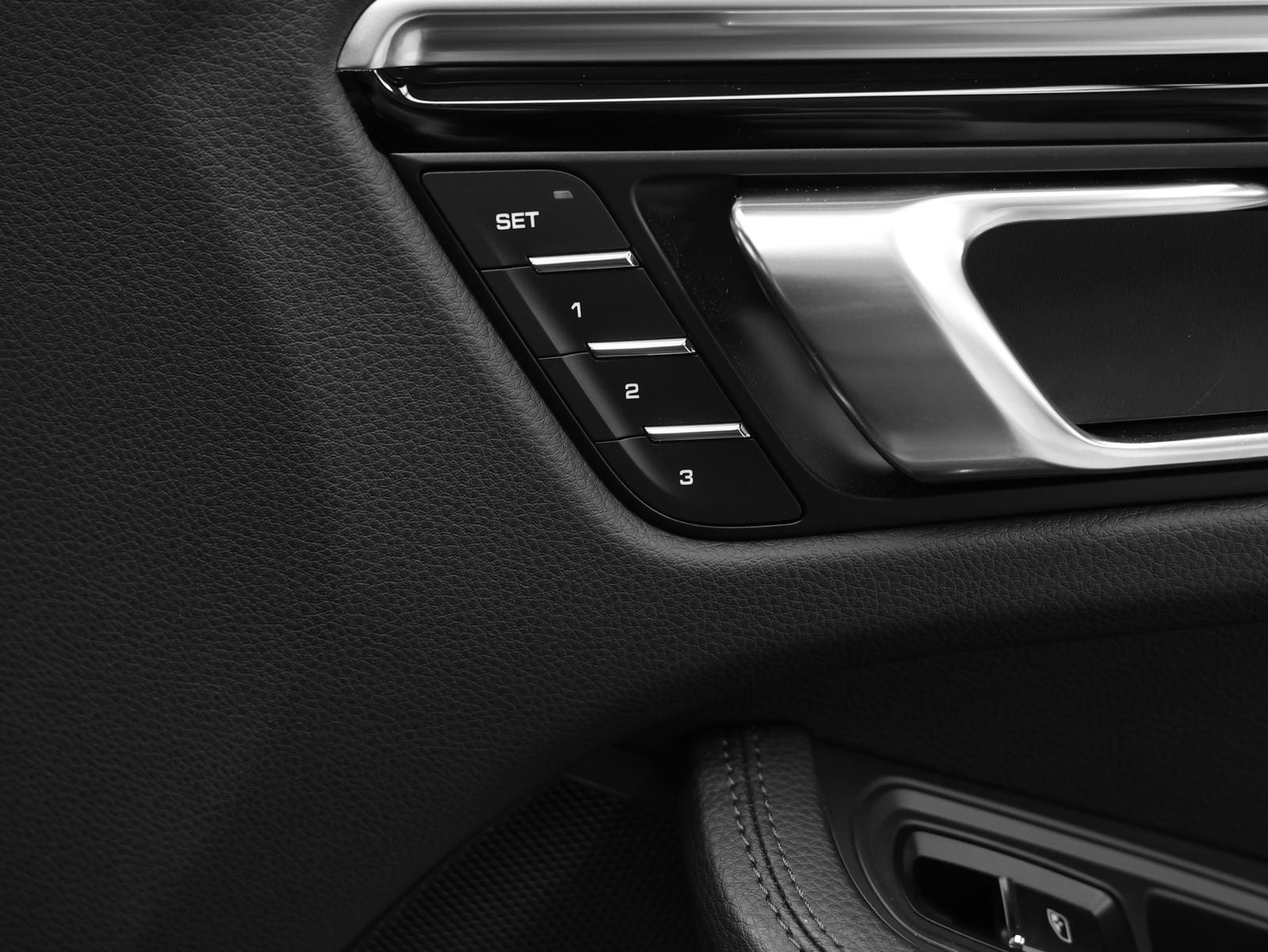 2023 Porsche Macan S