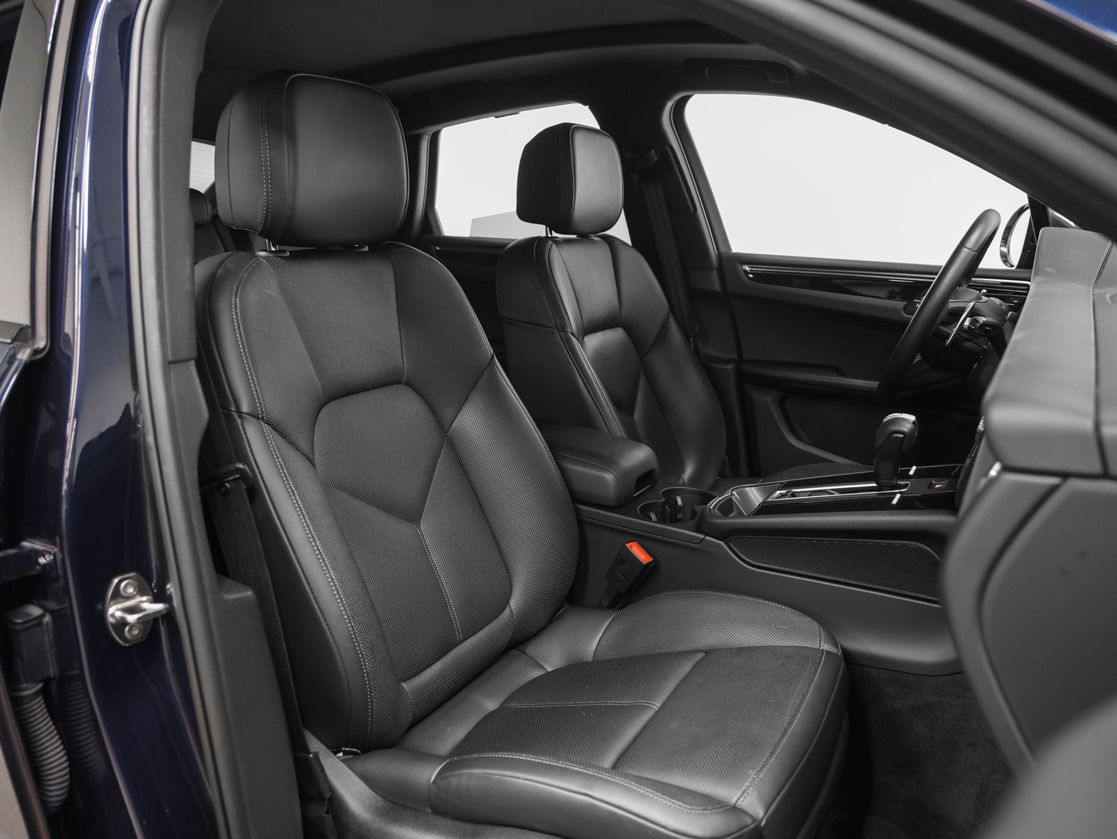 2023 Porsche Macan S