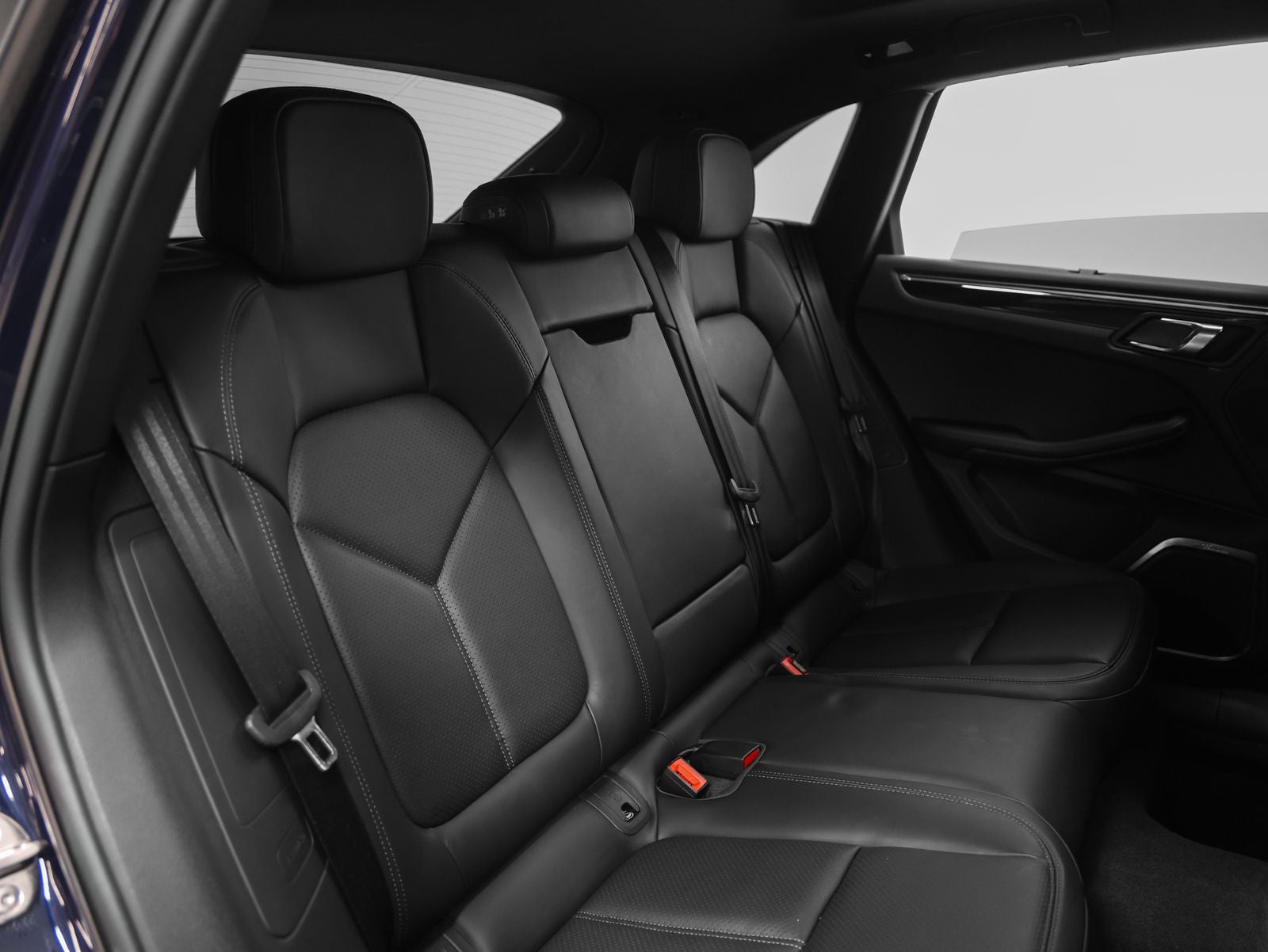 2023 Porsche Macan S