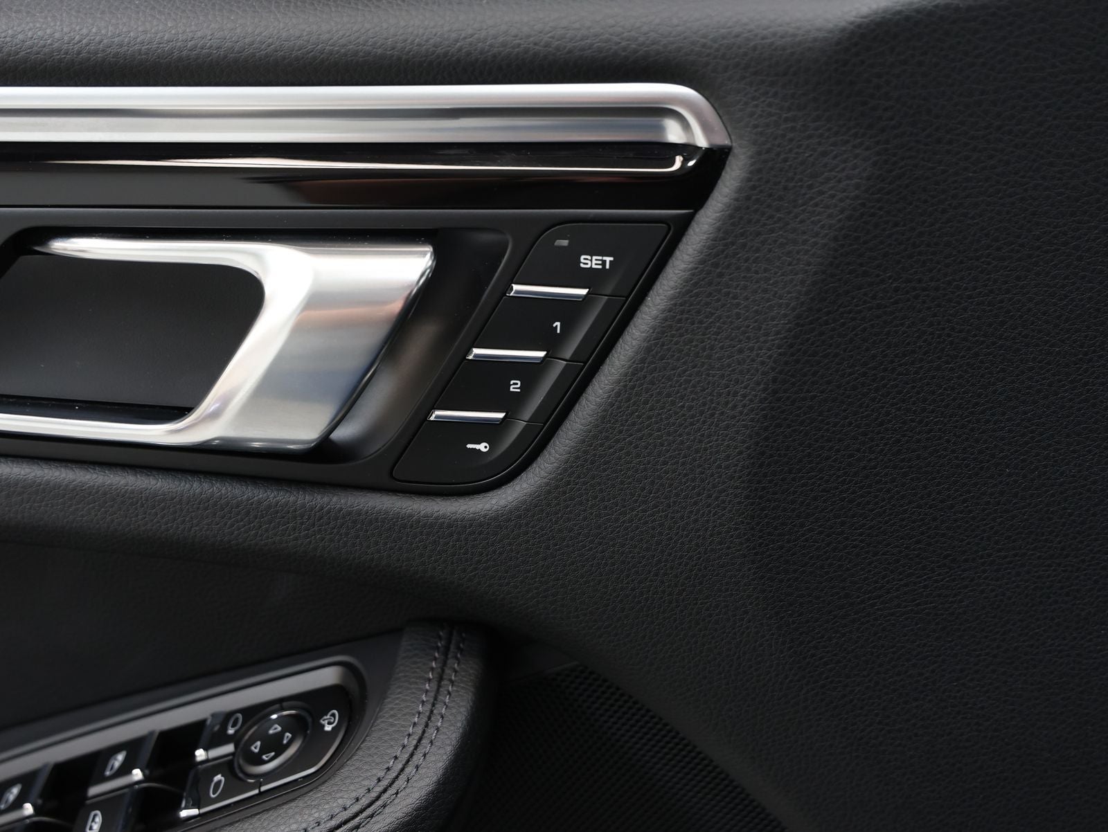 2023 Porsche Macan S