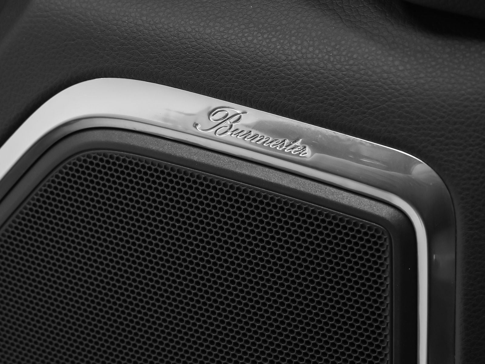 2023 Porsche Macan S