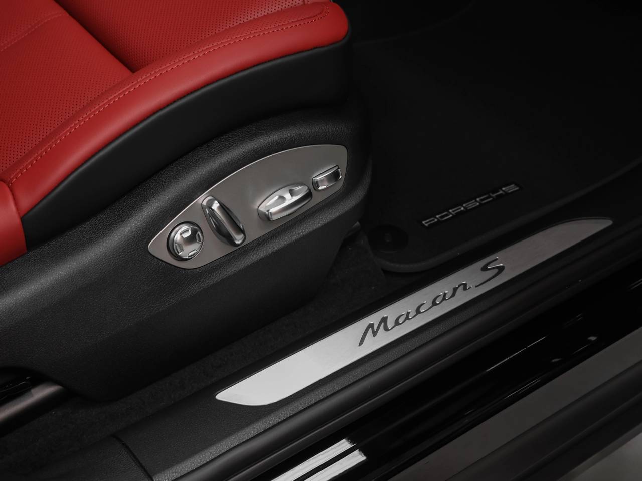 2026 Porsche Macan S