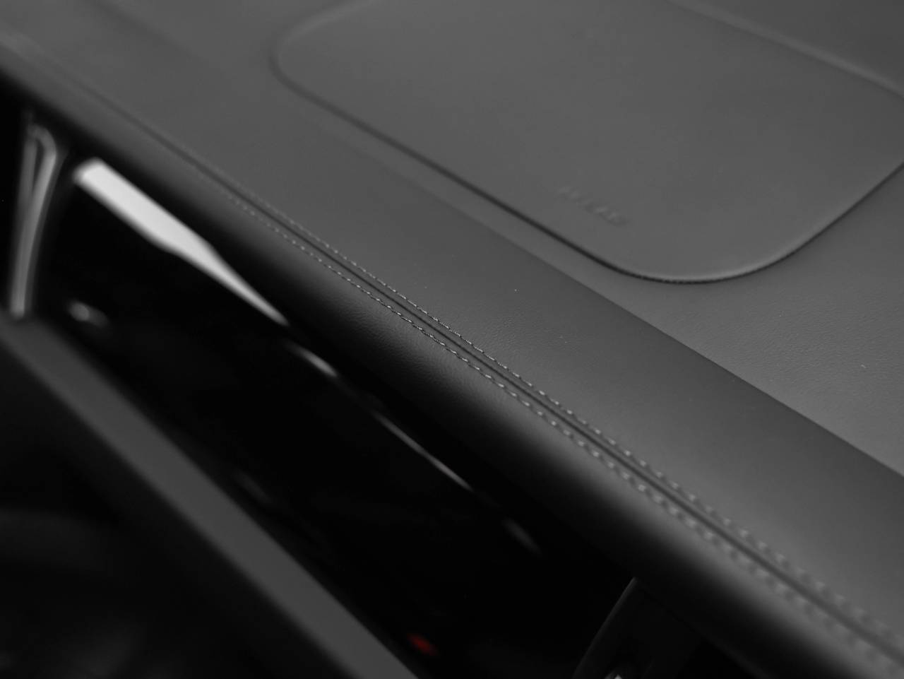 2026 Porsche Macan Macan S