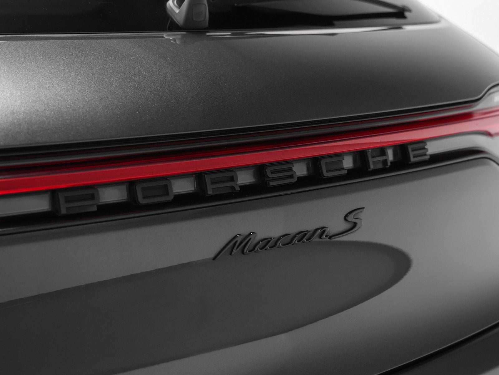 2022 Porsche Macan Macan S
