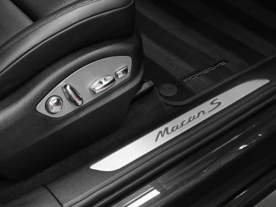 2022 Porsche Macan Macan S