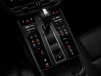 2022 Porsche Macan Macan S