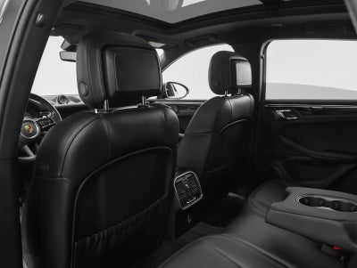2022 Porsche Macan Macan S
