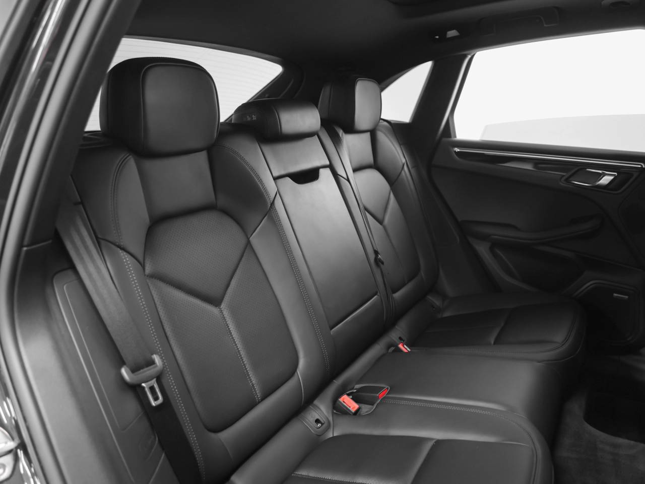 2022 Porsche Macan Macan S