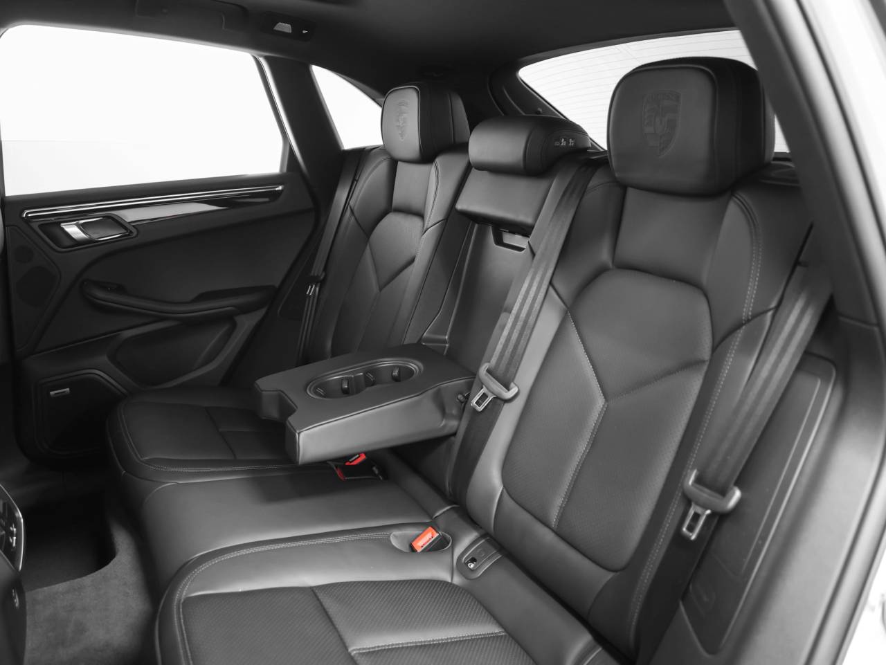 2026 Porsche Macan Macan S