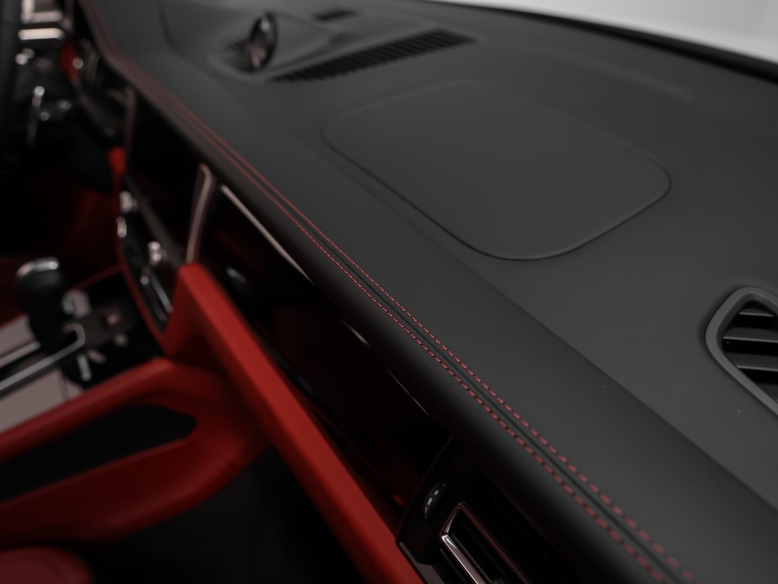 2026 Porsche Macan Macan S