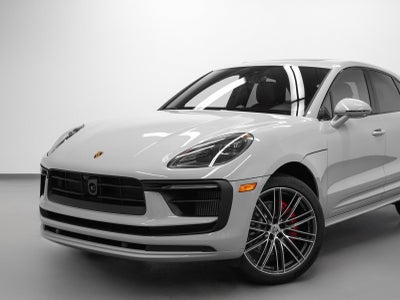 2026 Porsche Macan Macan S