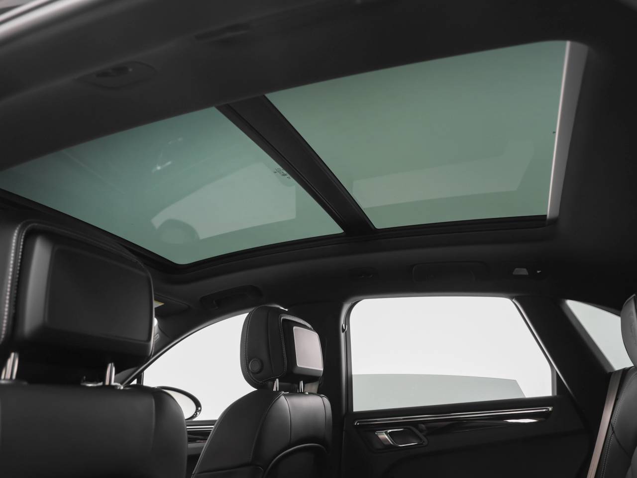 2026 Porsche Macan Macan S