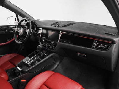 2022 Porsche Macan Macan S
