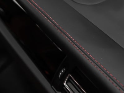 2022 Porsche Macan Macan S