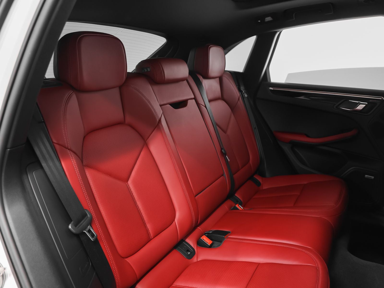 2022 Porsche Macan Macan S