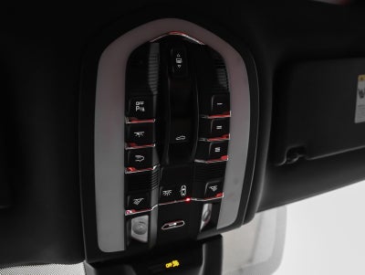 2022 Porsche Macan Macan S