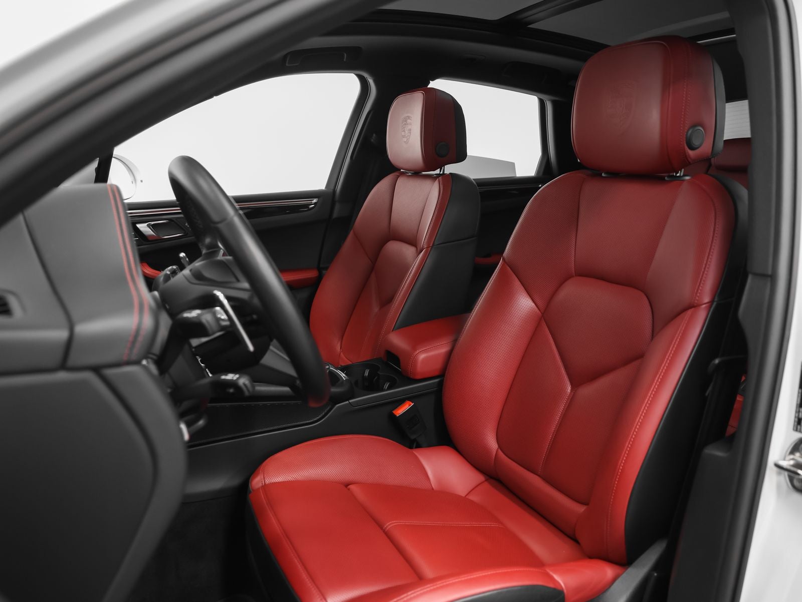 2022 Porsche Macan S