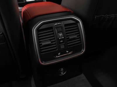 2022 Porsche Macan Macan S