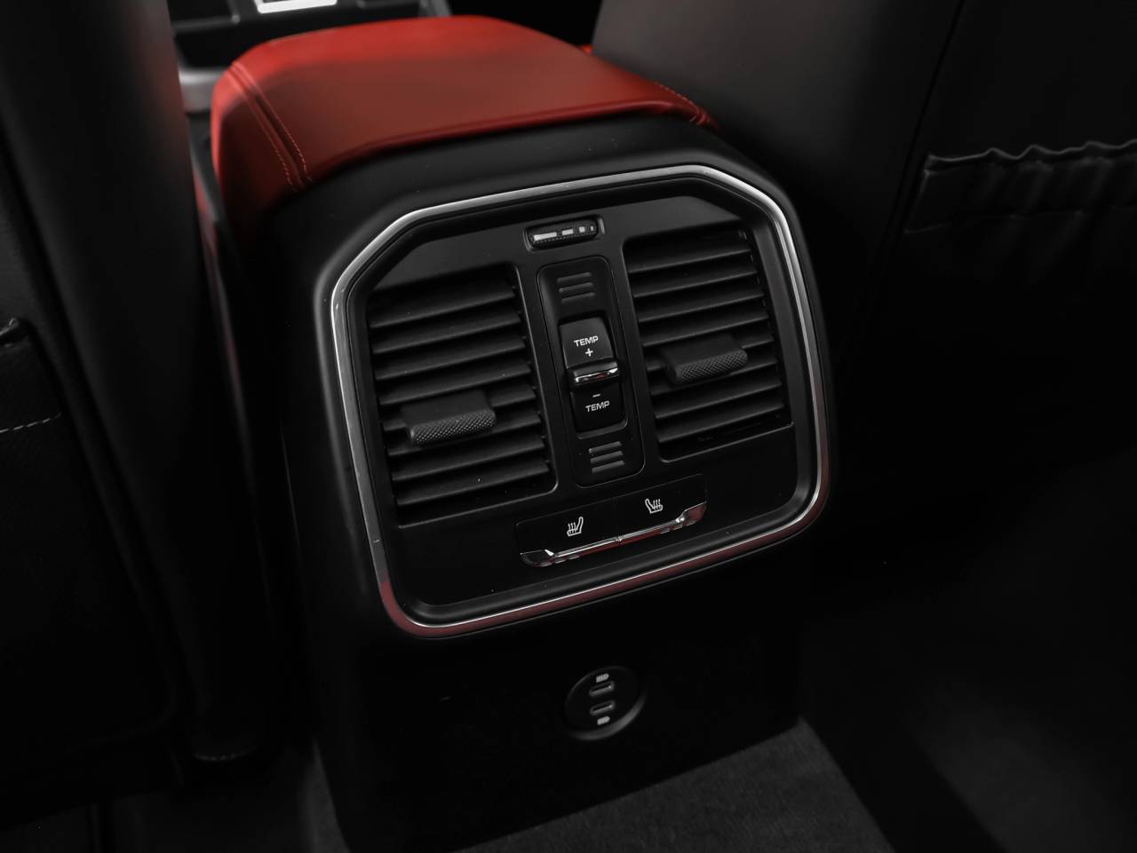 2022 Porsche Macan Macan S