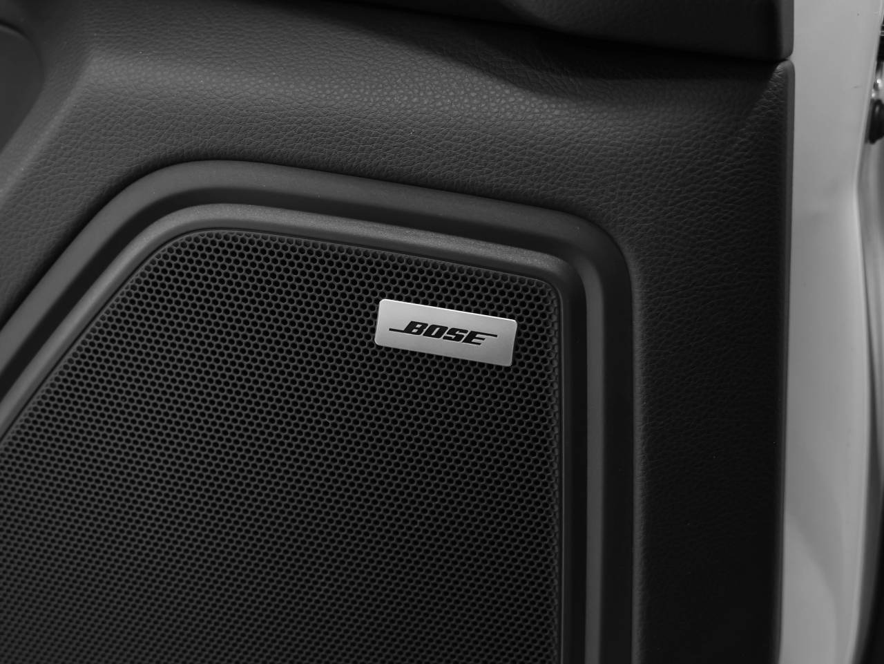 2022 Porsche Macan Macan S