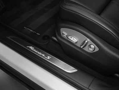 2025 Porsche Macan Macan S
