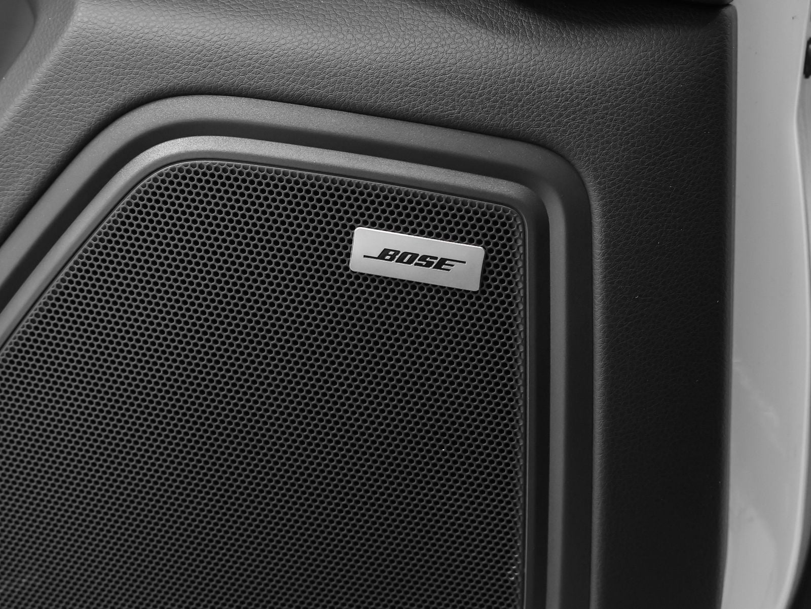 2025 Porsche Macan Macan S