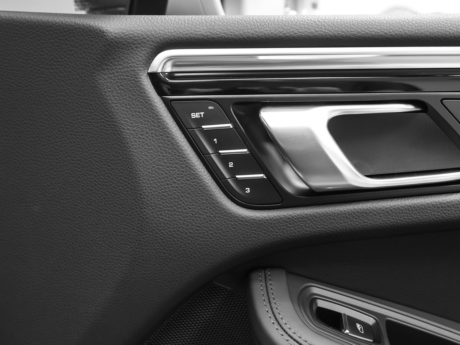 2024 Porsche Macan Macan S (MY24)