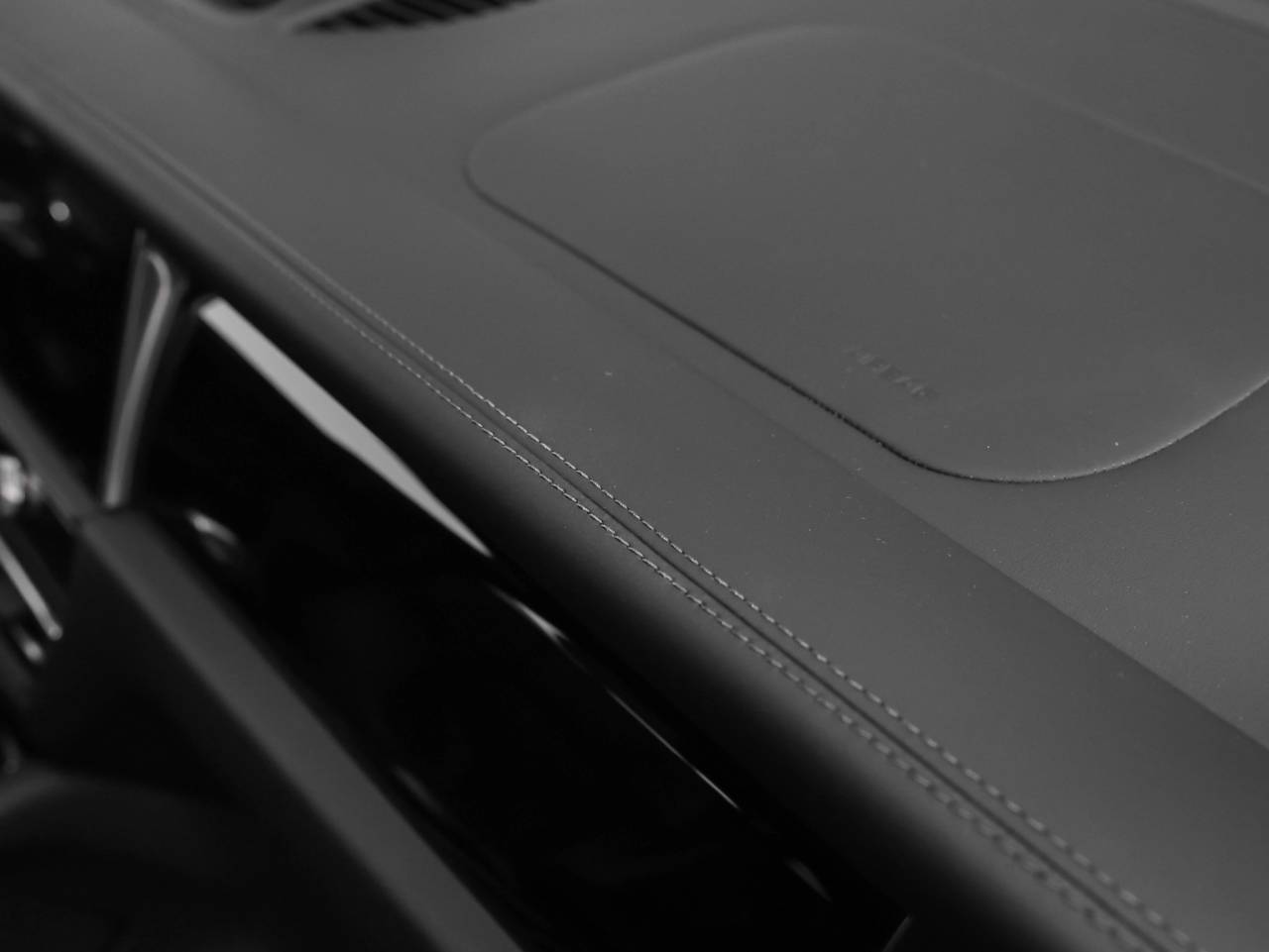 2024 Porsche Macan Macan S (MY24)