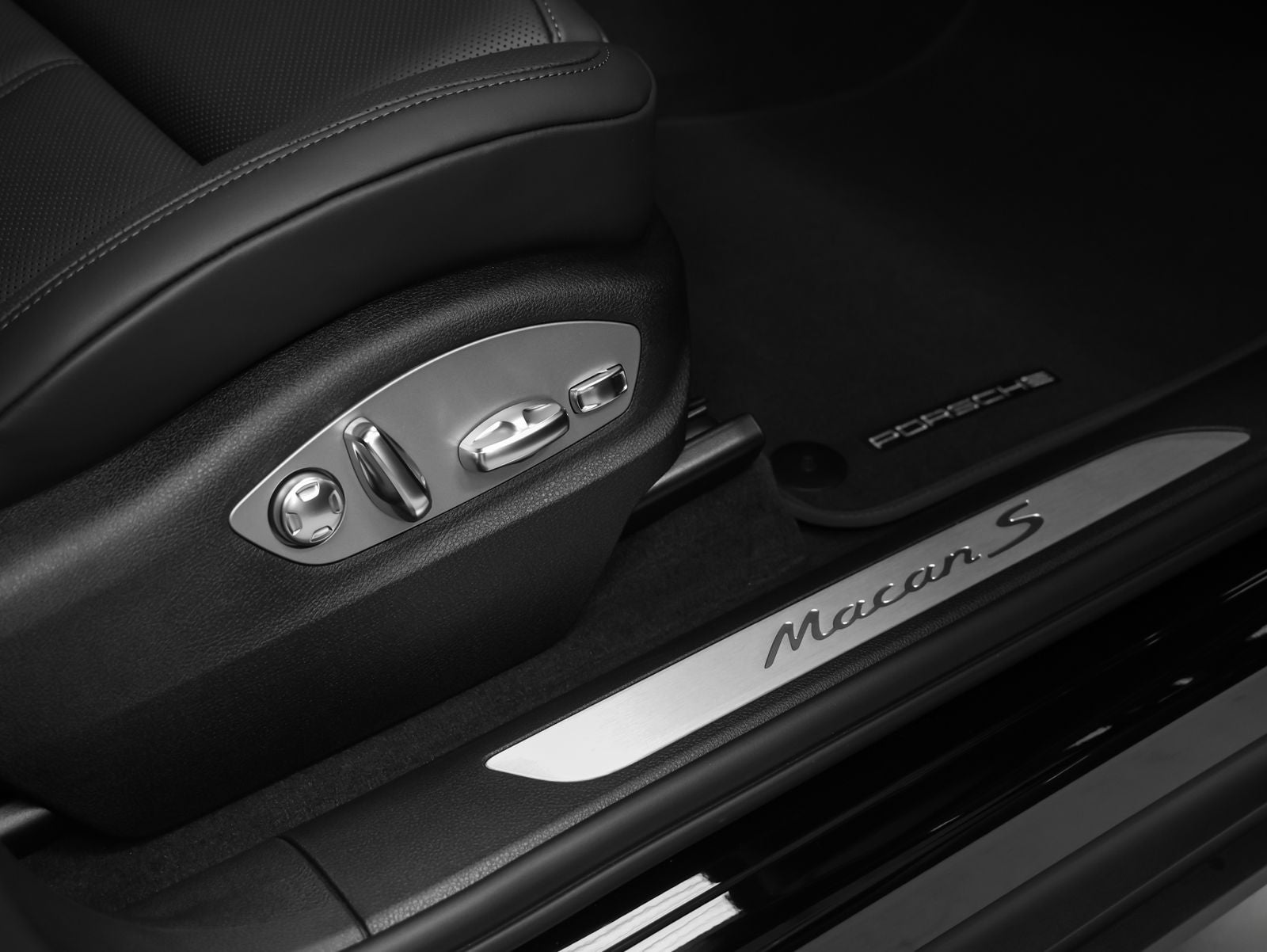 2026 Porsche Macan Macan S