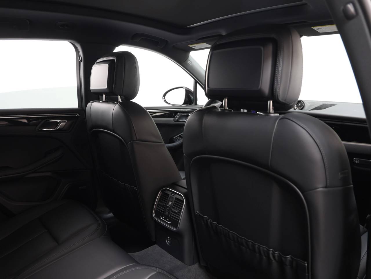 2026 Porsche Macan Macan S