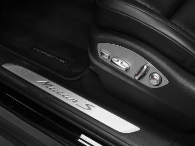 2023 Porsche Macan Macan S (MY23)