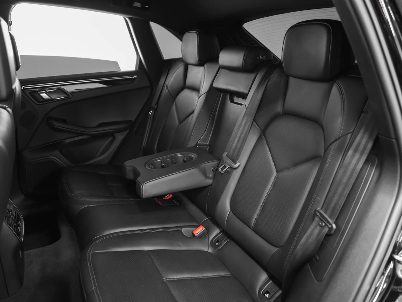 2023 Porsche Macan Macan S (MY23)