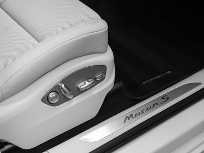 2026 Porsche Macan Macan S