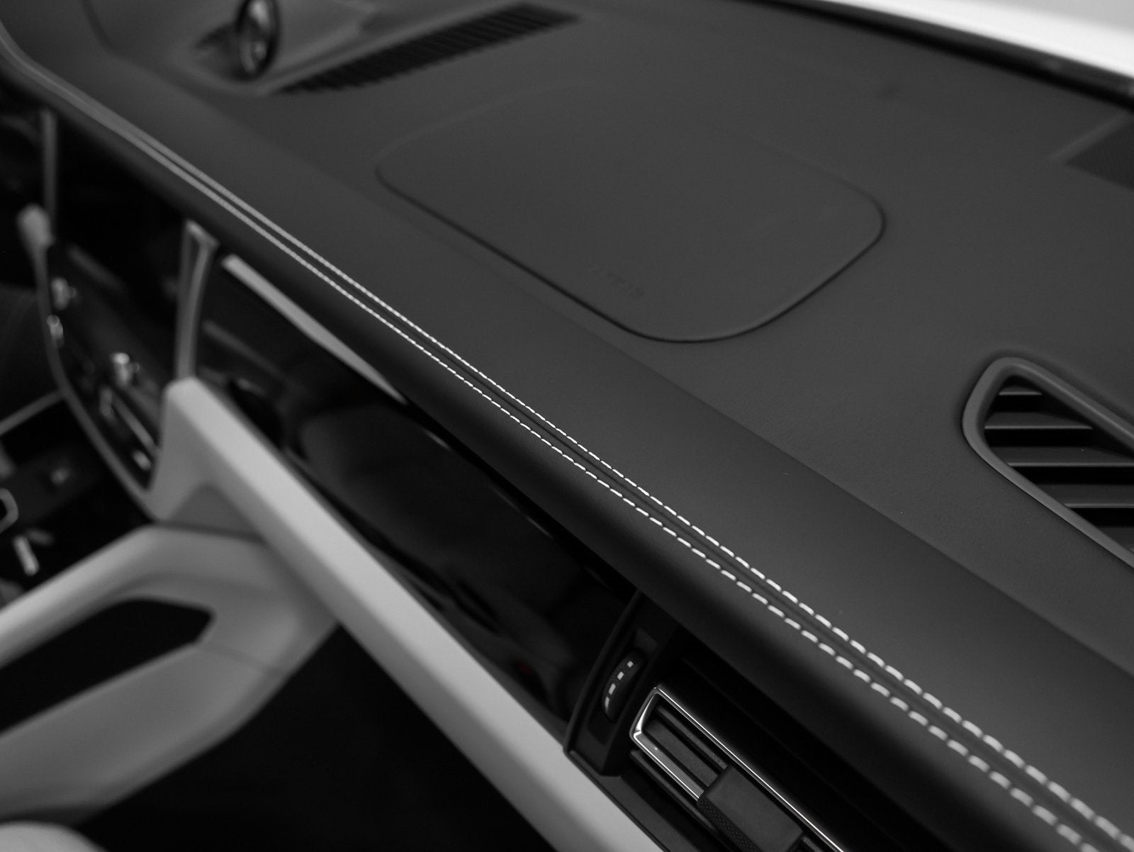 2026 Porsche Macan Macan S