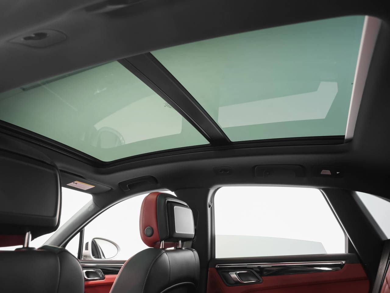 2026 Porsche Macan Macan S