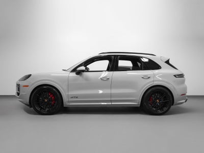 2026 Porsche Cayenne GTS