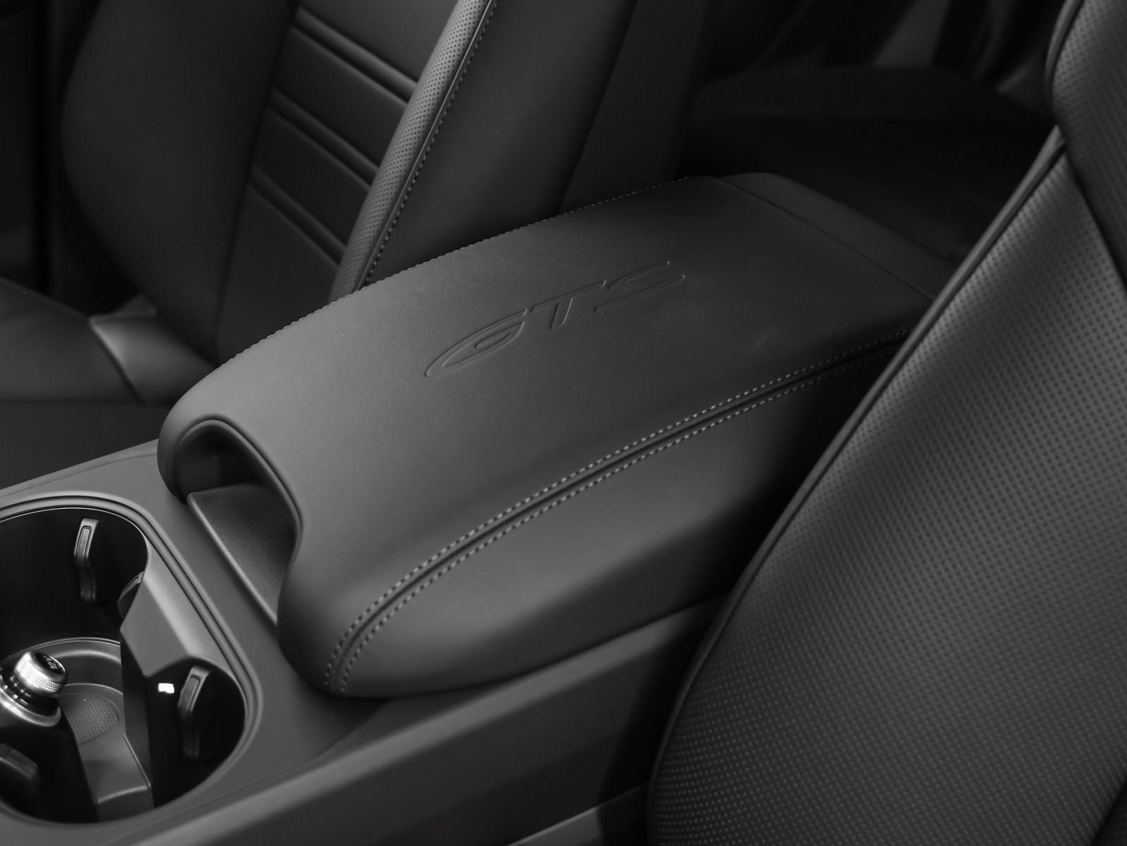 2026 Porsche Cayenne GTS