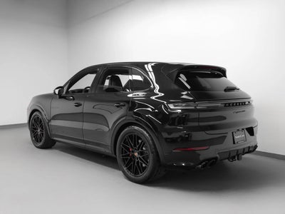 2026 Porsche Cayenne Cayenne GTS