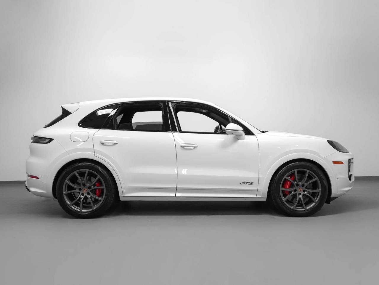 2025 Porsche Cayenne GTS