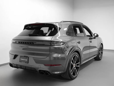 2026 Porsche Cayenne Cayenne GTS