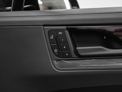 2026 Porsche Cayenne GTS