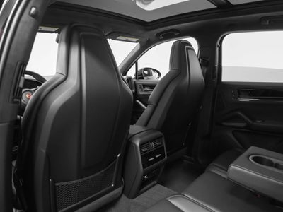 2026 Porsche Cayenne GTS