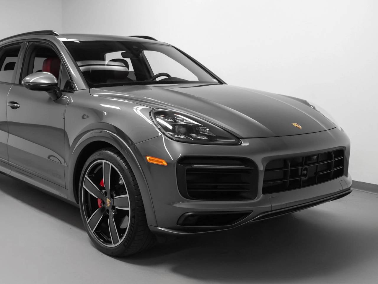 2021 Porsche Cayenne GTS