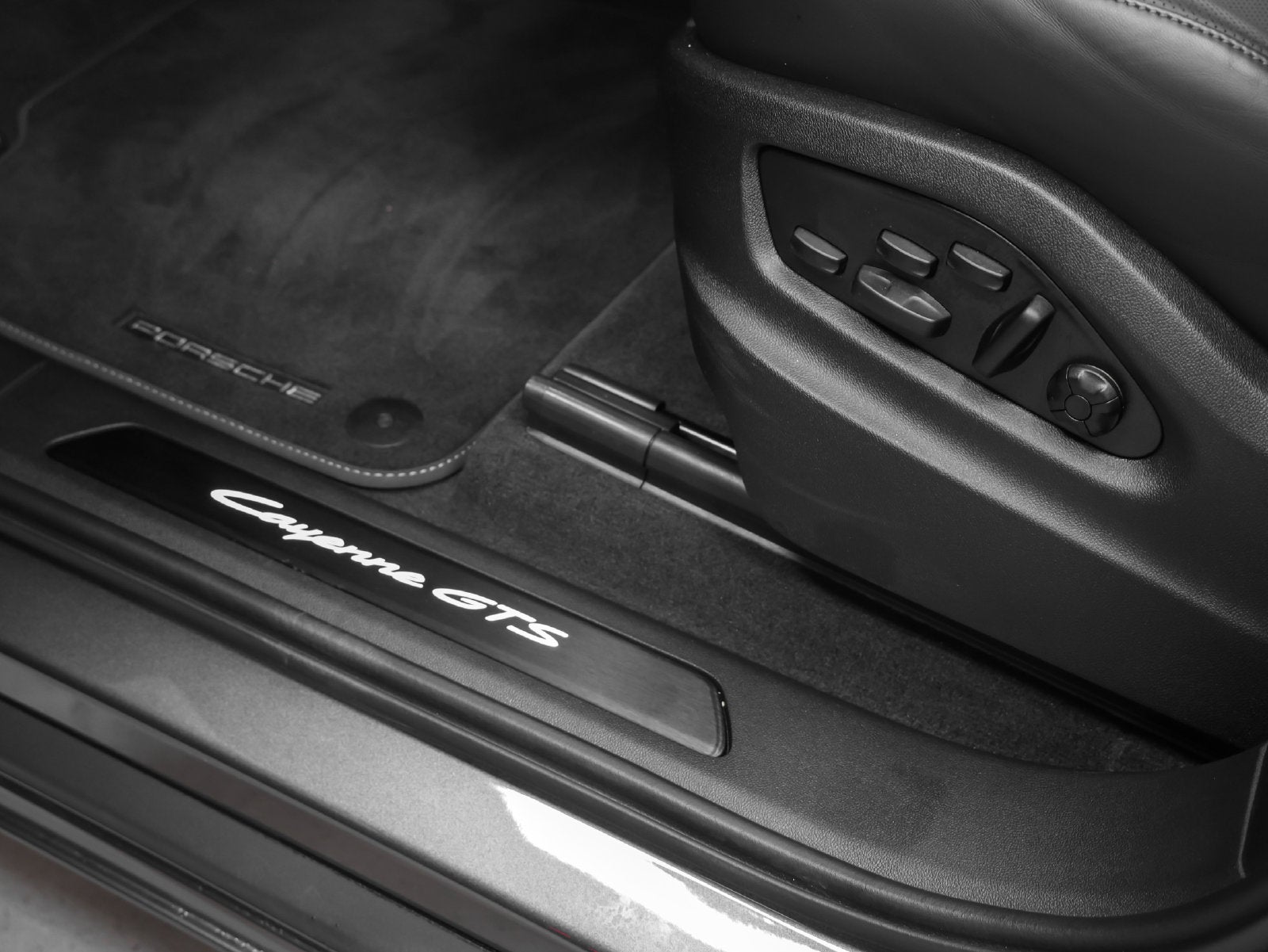 2026 Porsche Cayenne GTS