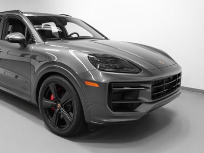 2026 Porsche Cayenne GTS