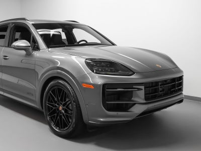 2026 Porsche Cayenne Cayenne GTS