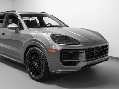 2026 Porsche Cayenne Cayenne GTS