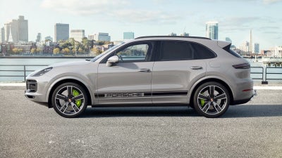 2023 Porsche Cayenne Cayenne Turbo S E-Hybrid (MY23)