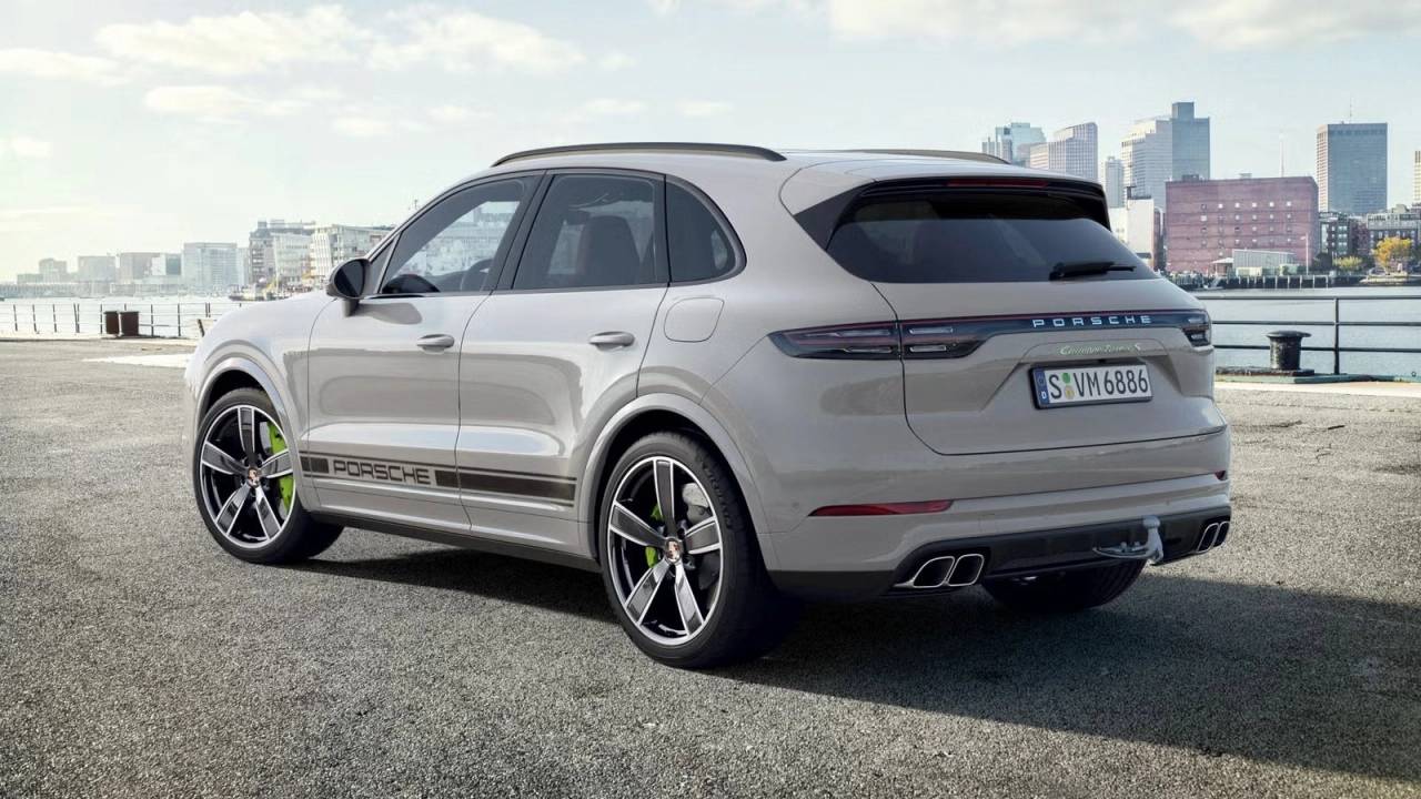2023 Porsche Cayenne Cayenne Turbo S E-Hybrid (MY23)
